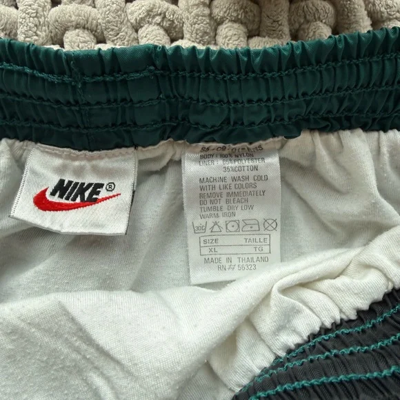 Nike Men's Retro Two-Tone Athletic Shorts in Black and Teal XL - Picture 8 of 15